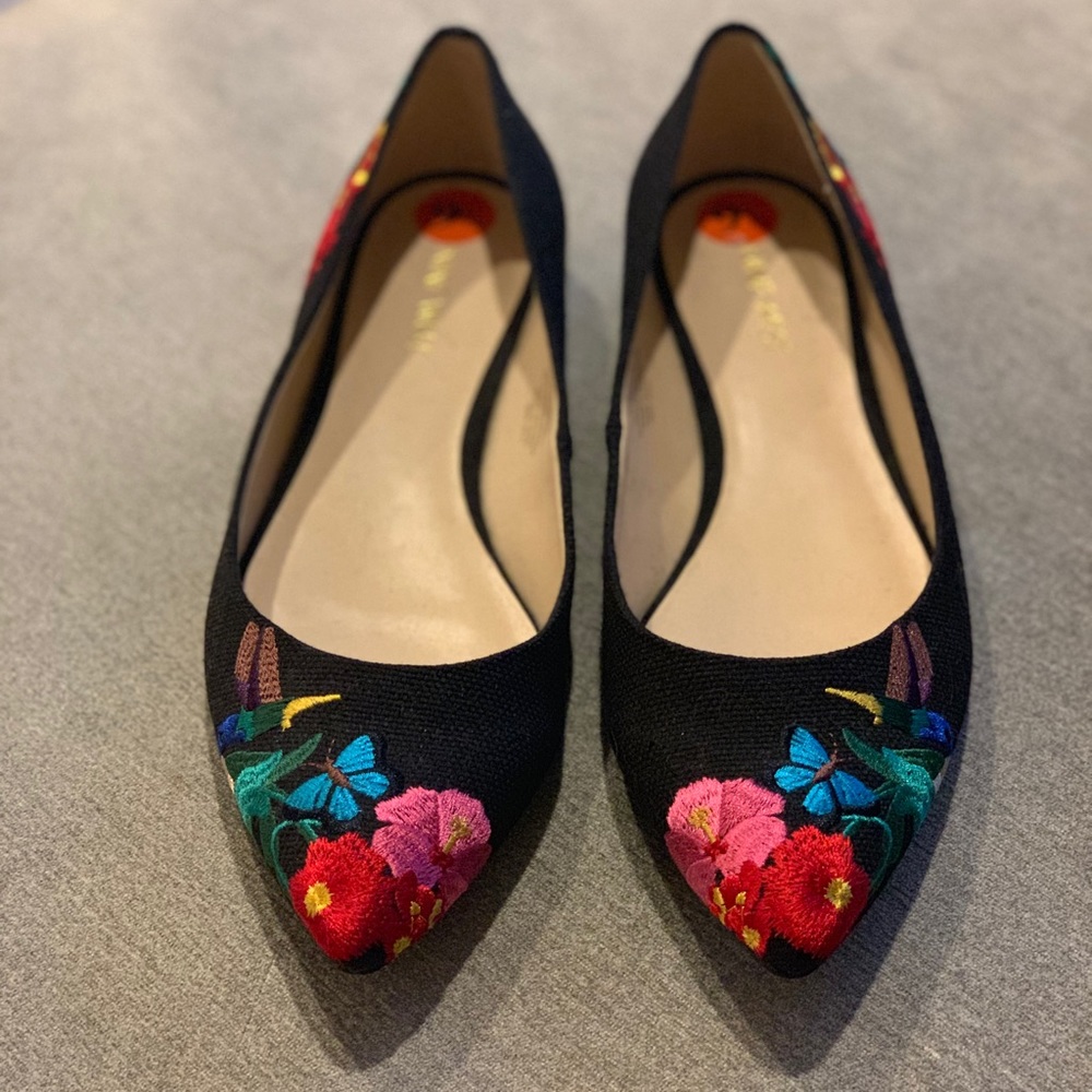 Nine West Floral Flats NWOT